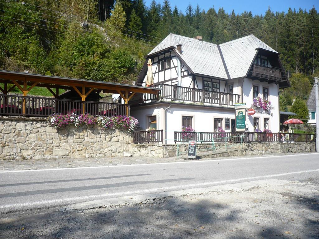 Pension Rybarska Basta Rožmberk nad Vltavou Exteriör bild